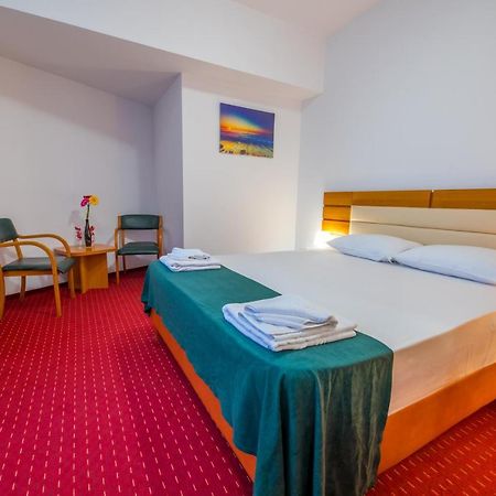 Hotel Sir Orhideea Bucureşti Exterior foto