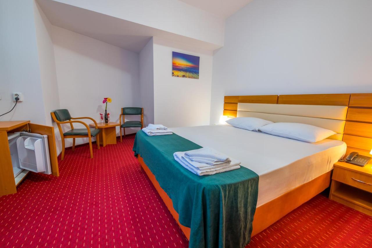 Hotel Sir Orhideea Bucureşti Exterior foto