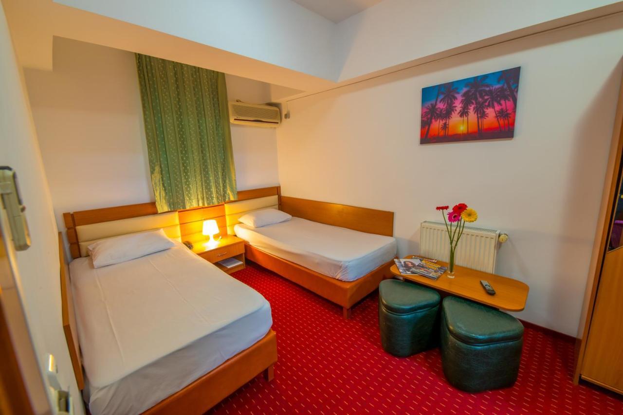 Hotel Sir Orhideea Bucureşti Exterior foto
